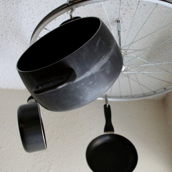 DIY Bicycle Wheel Pot and Pan Rack