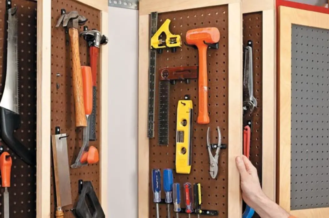 14 Completely Brilliant Garage Organization Ideas - Porculine