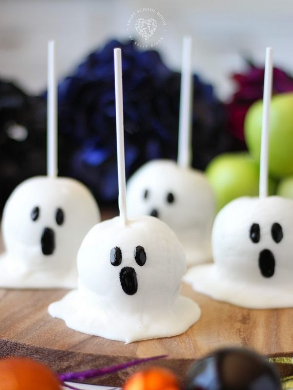 Candy Apple Ghosts