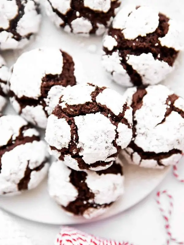 Chewy Chocolate Crinkle Cookies