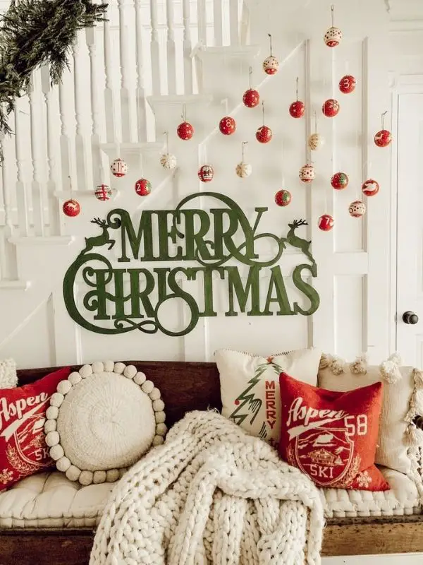 DIY Christmas Ornament Gallery Wall