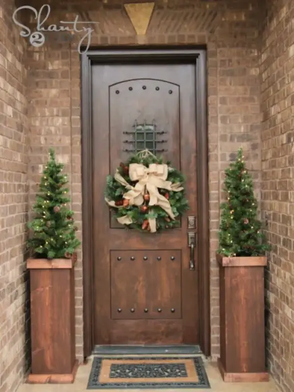 DIY Christmas Tree Plant Stand