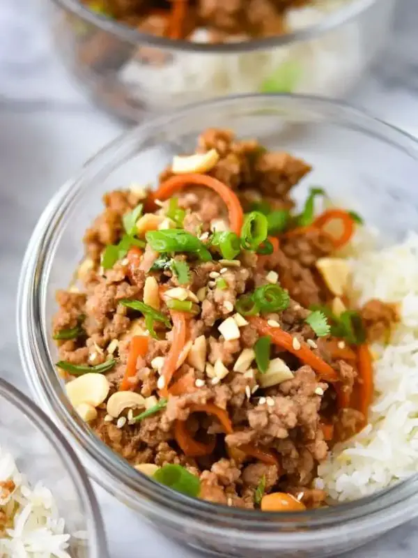 Sriracha Hoisin Ground Pork Bowls