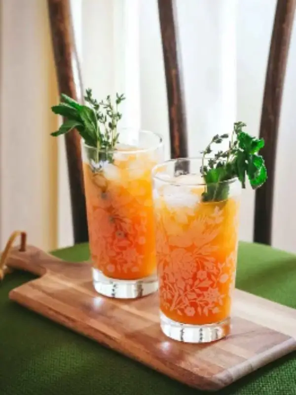 Carrot and Ginger Cocktail