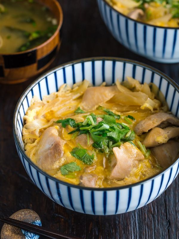 Oyakodon (Chicken and Egg Rice Bowl)