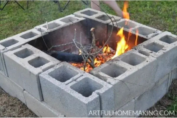 DIY Cinder Blocks Fire Pit