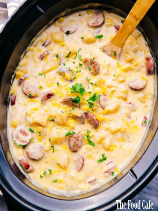 Slow Cooker Creamy Sausage and Potato Soup