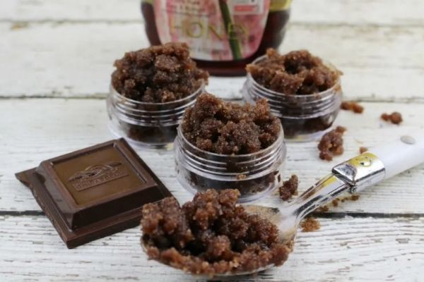 Chocolate Honey Lip Scrub