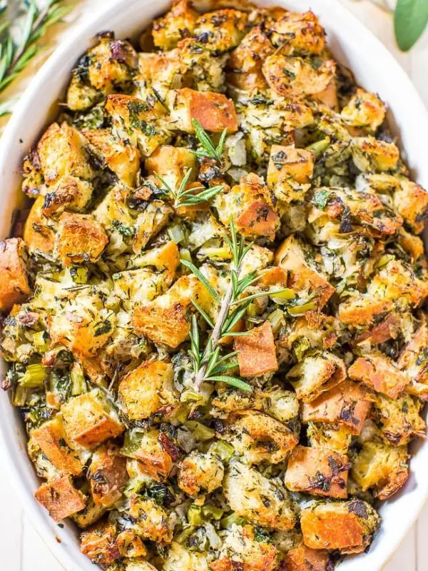 Classic Traditional Thanksgiving Stuffing