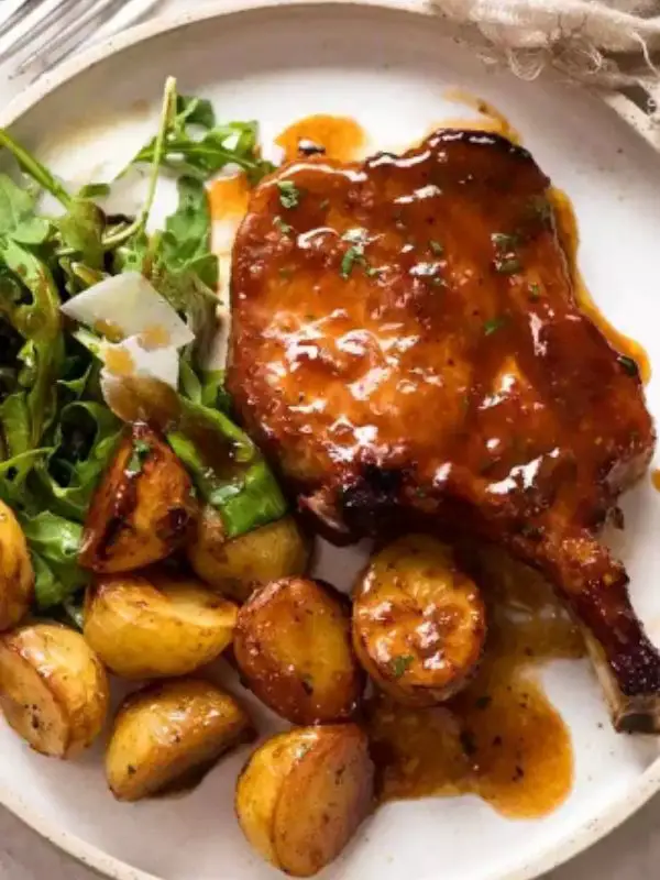 Oven Baked Pork Chops with Potatoes