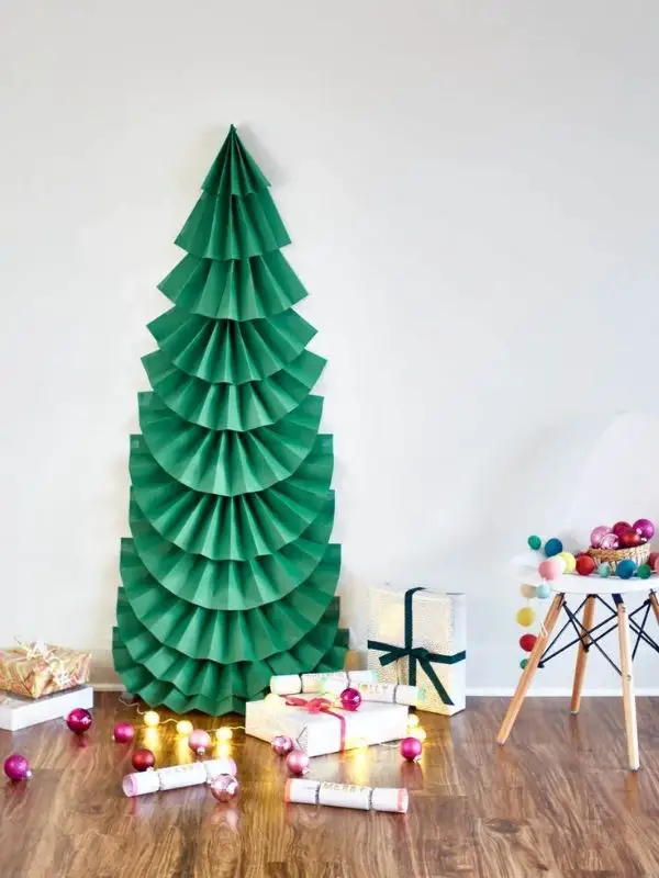 DIY Folded Paper Christmas Tree