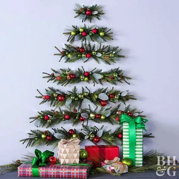 20 Awesome Wall Christmas Tree Ideas You Can Easily DIY - Porculine