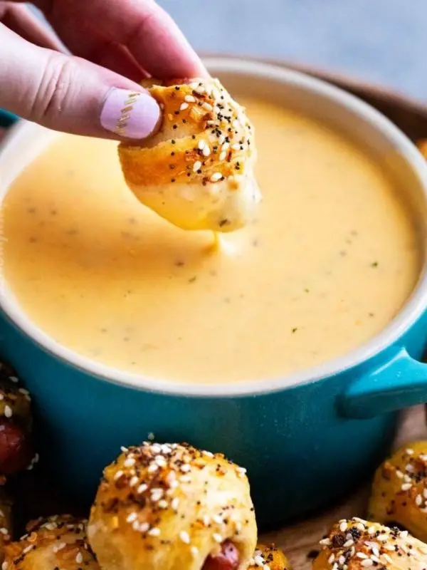 Creamy Beer Cheese Sauce