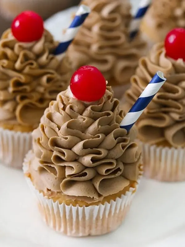 Root Beer Float Cupcakes