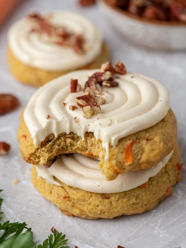 Spiced Crumbl Carrot Cake Cookies
