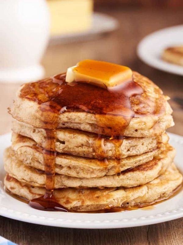 Buttermilk Pancakes with Vanilla and Cinnamon