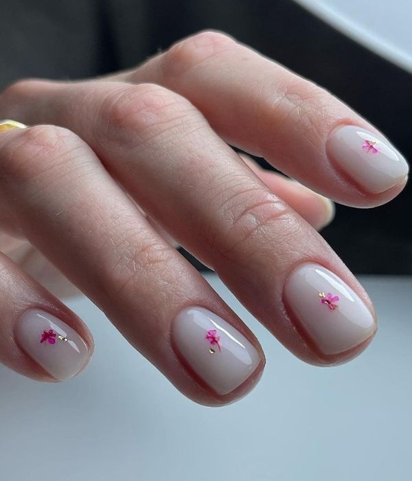 Single Pink Flower Nails
